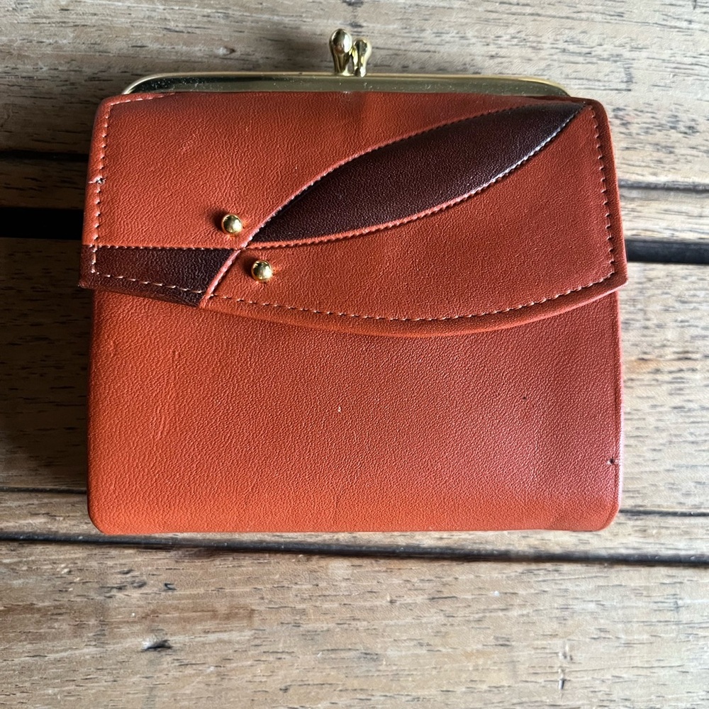 Vintage Princess Gardener top grain cowhide Tri-partite French purse